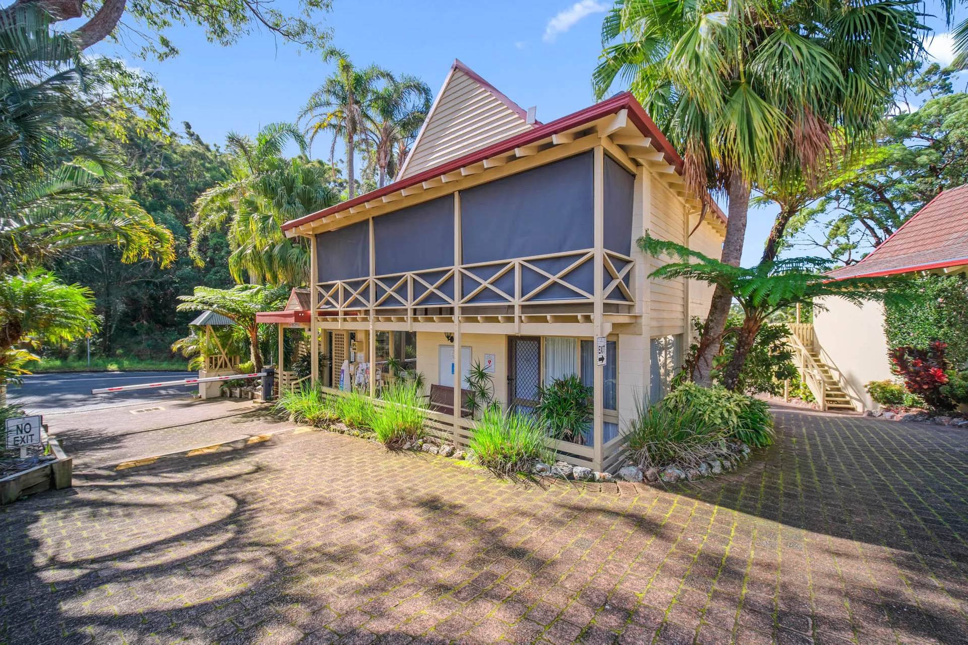 Shores Beach & Lakeside Villas