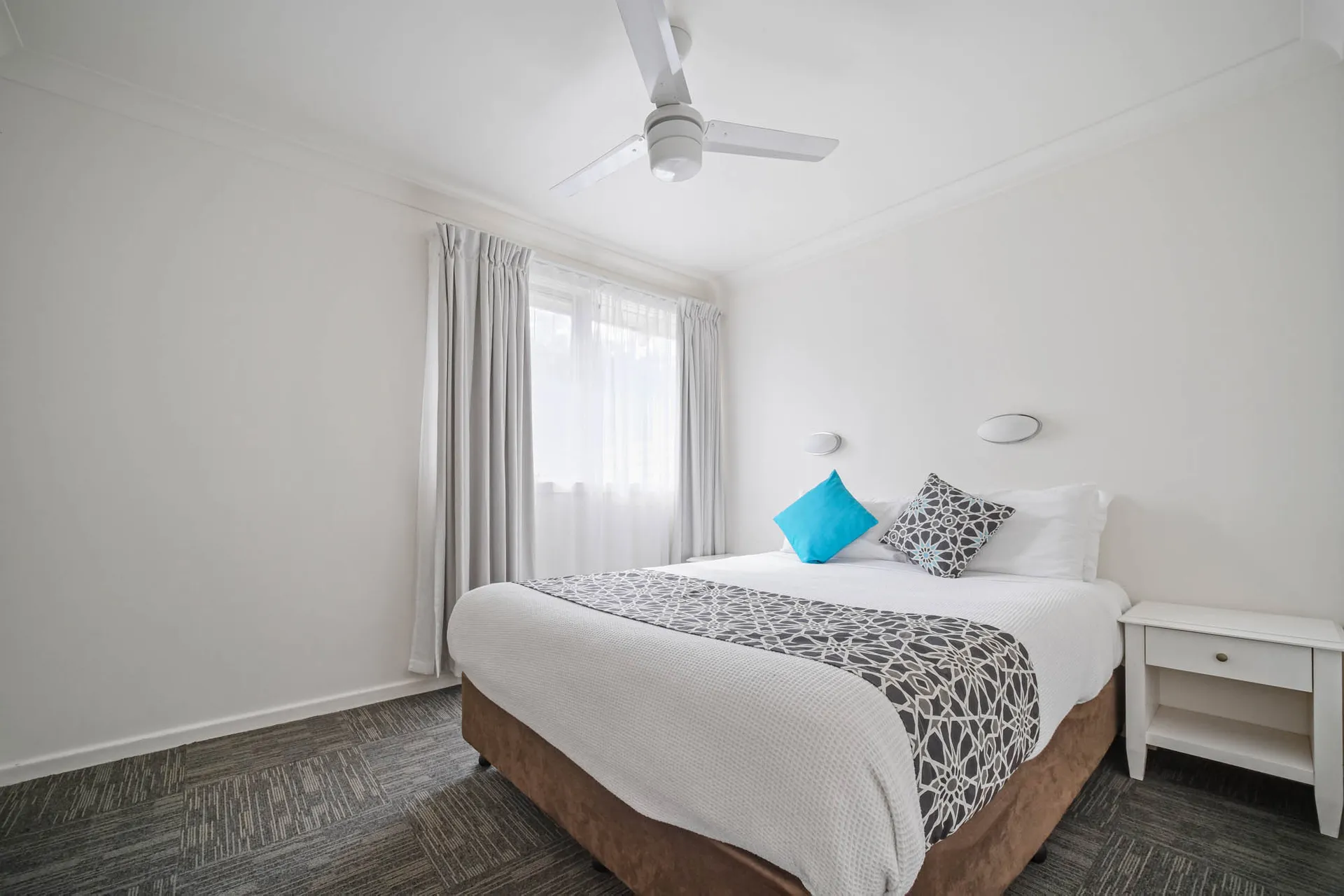 Shores Beach & Lakeside Villas
