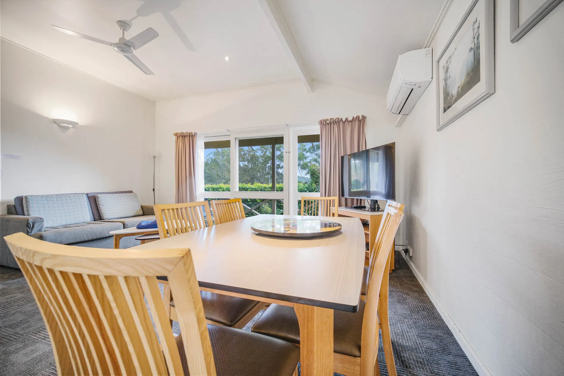 Shores Beach & Lakeside Villas