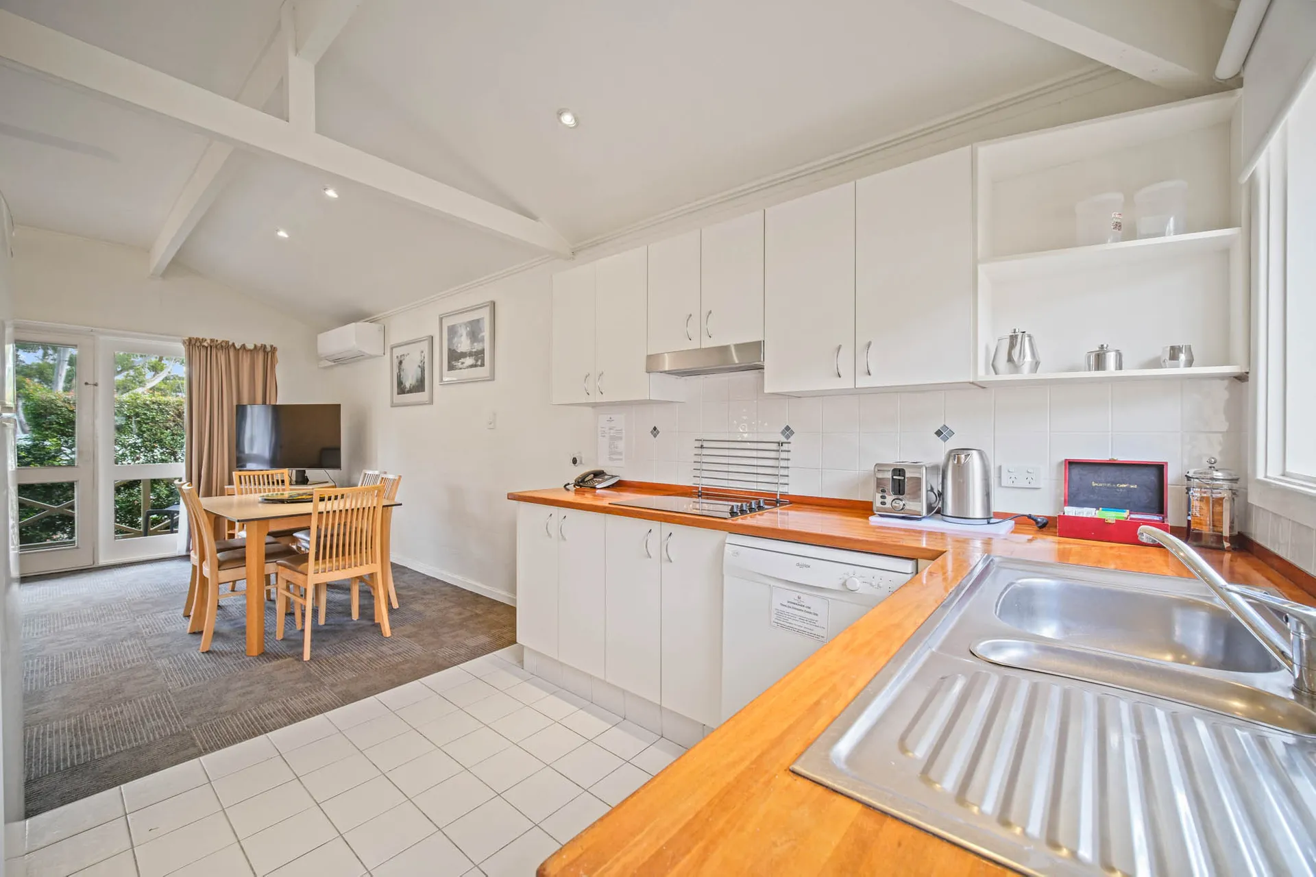 Shores Beach & Lakeside Villas