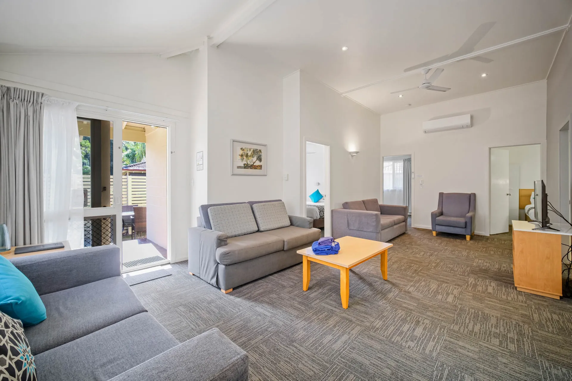Shores Beach & Lakeside Villas